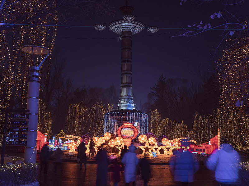 乌鲁木齐人民公园花灯冰雕展
