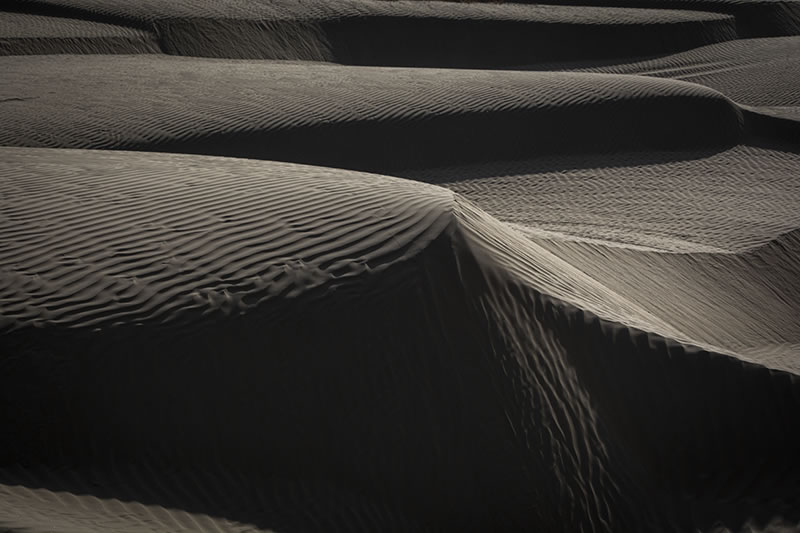新疆大沙漠摄影图片